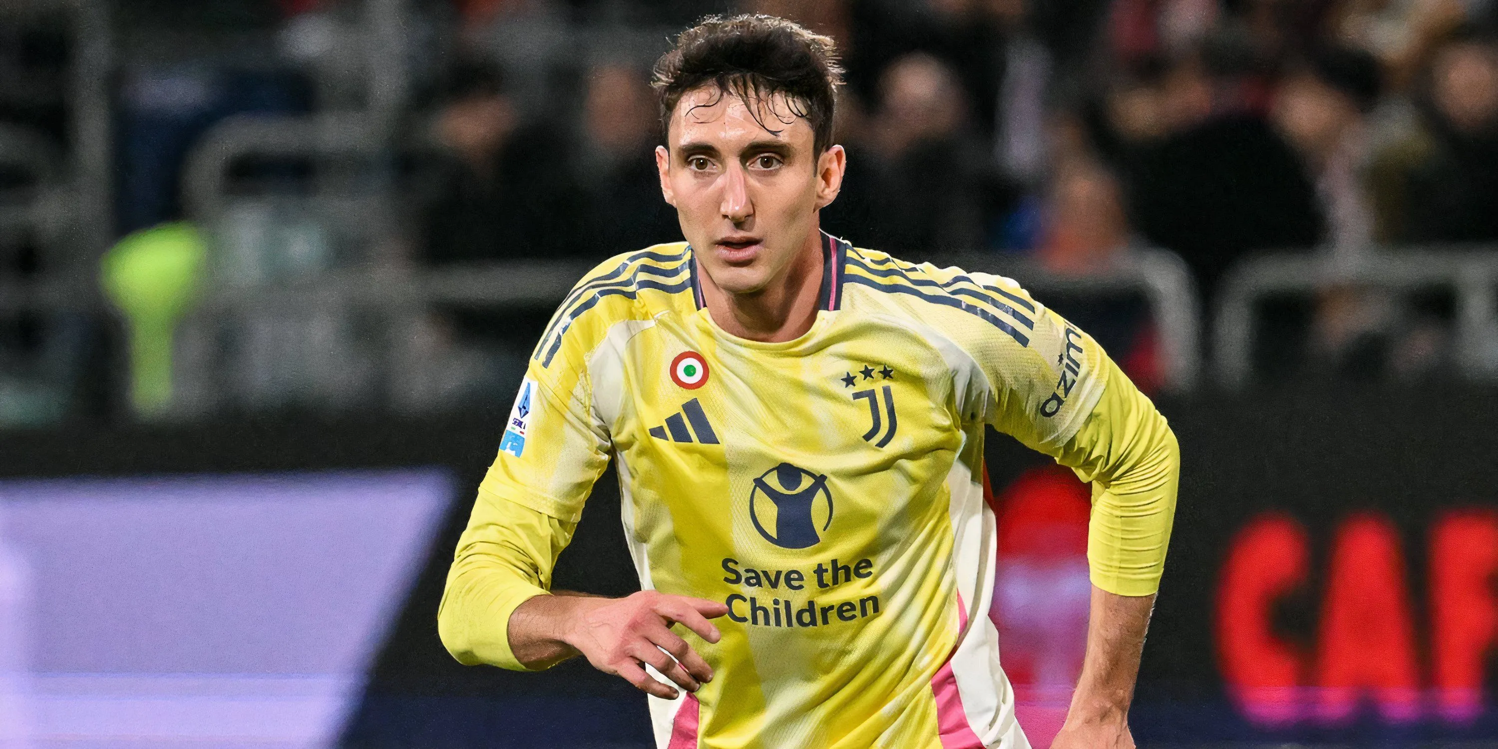 Andrea Cambiaso thi đấu cho Juventus