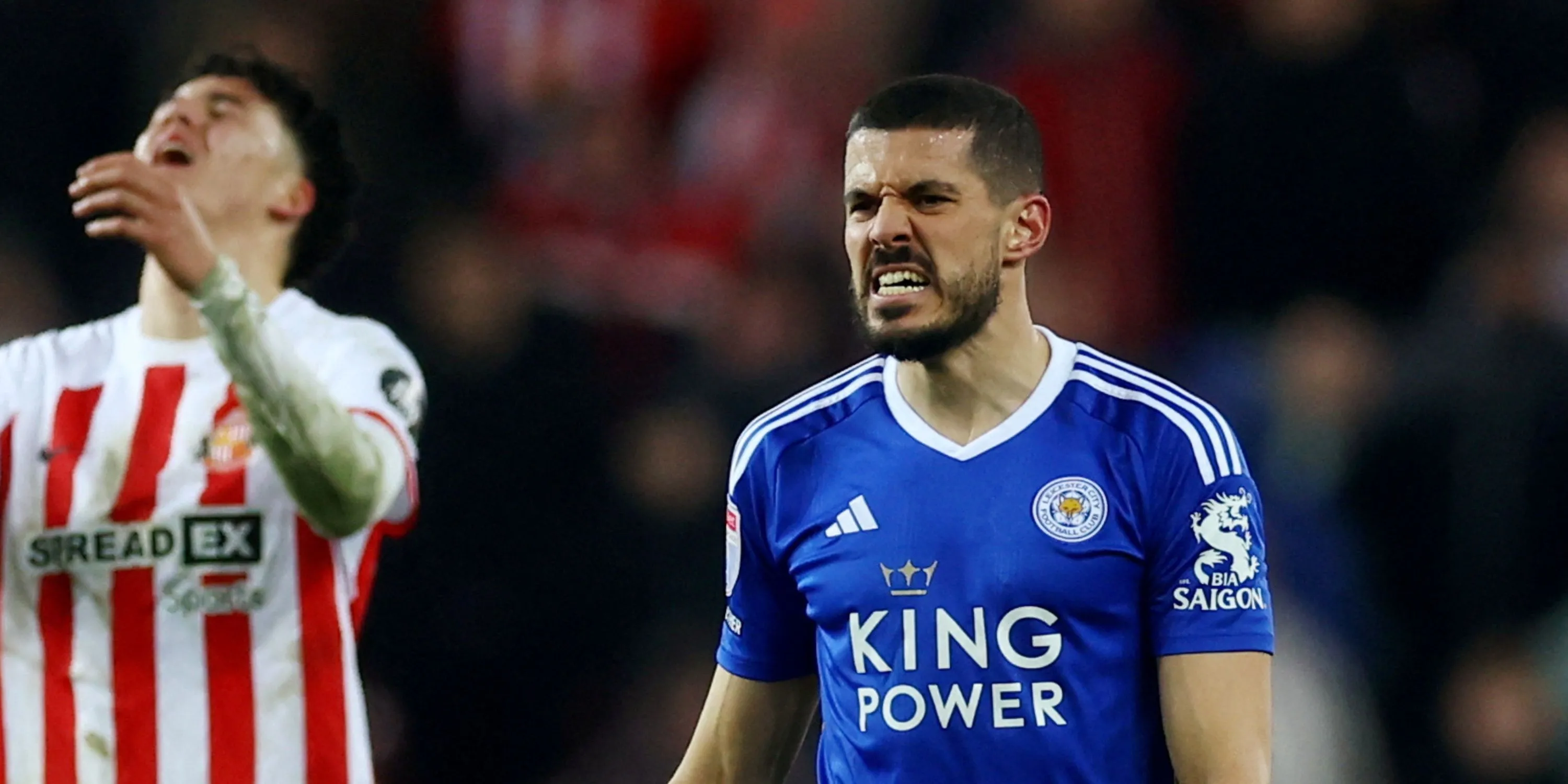 Conor Coady thi đấu cho Leicester City tại giải Championship