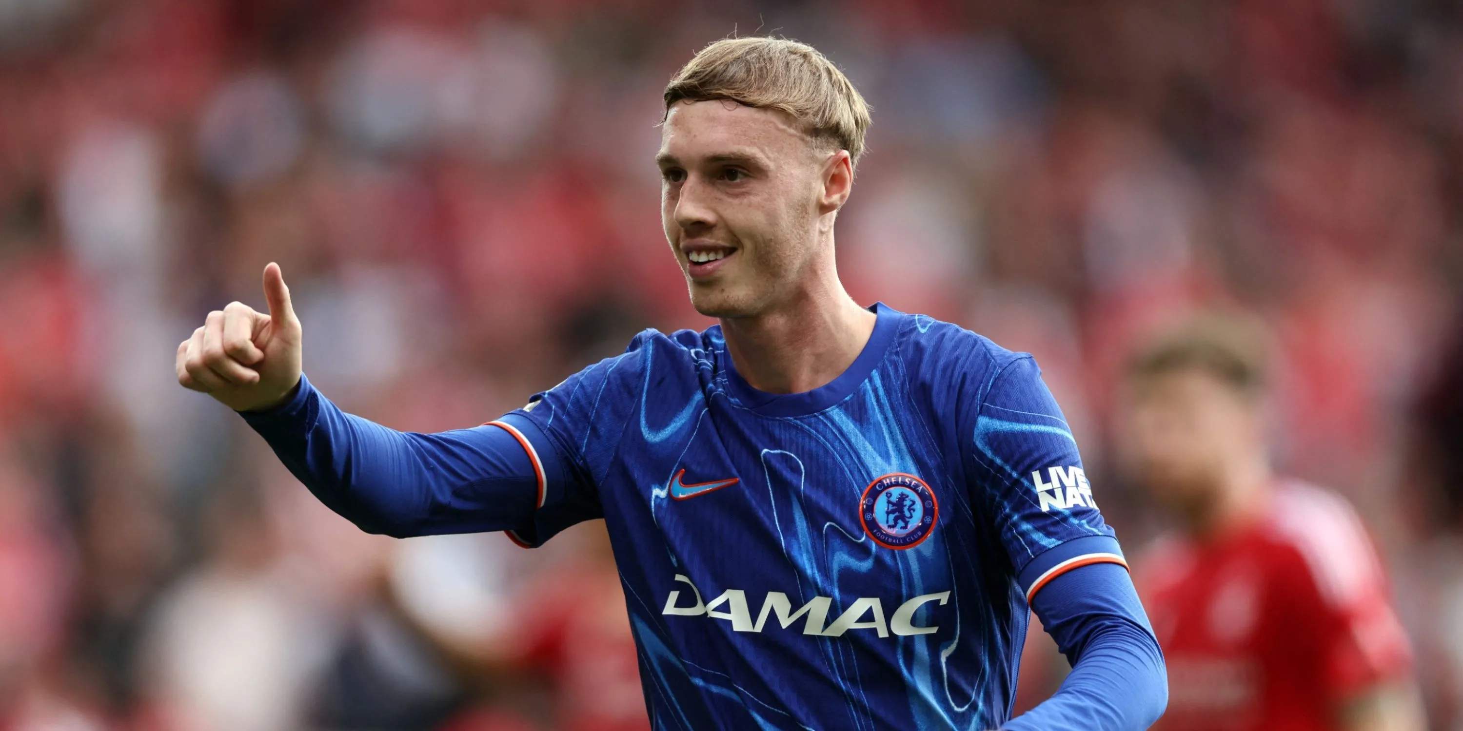 Cole Palmer khoác áo Chelsea, cầu thủ được PSG săn đón với mức giá kỷ lục.