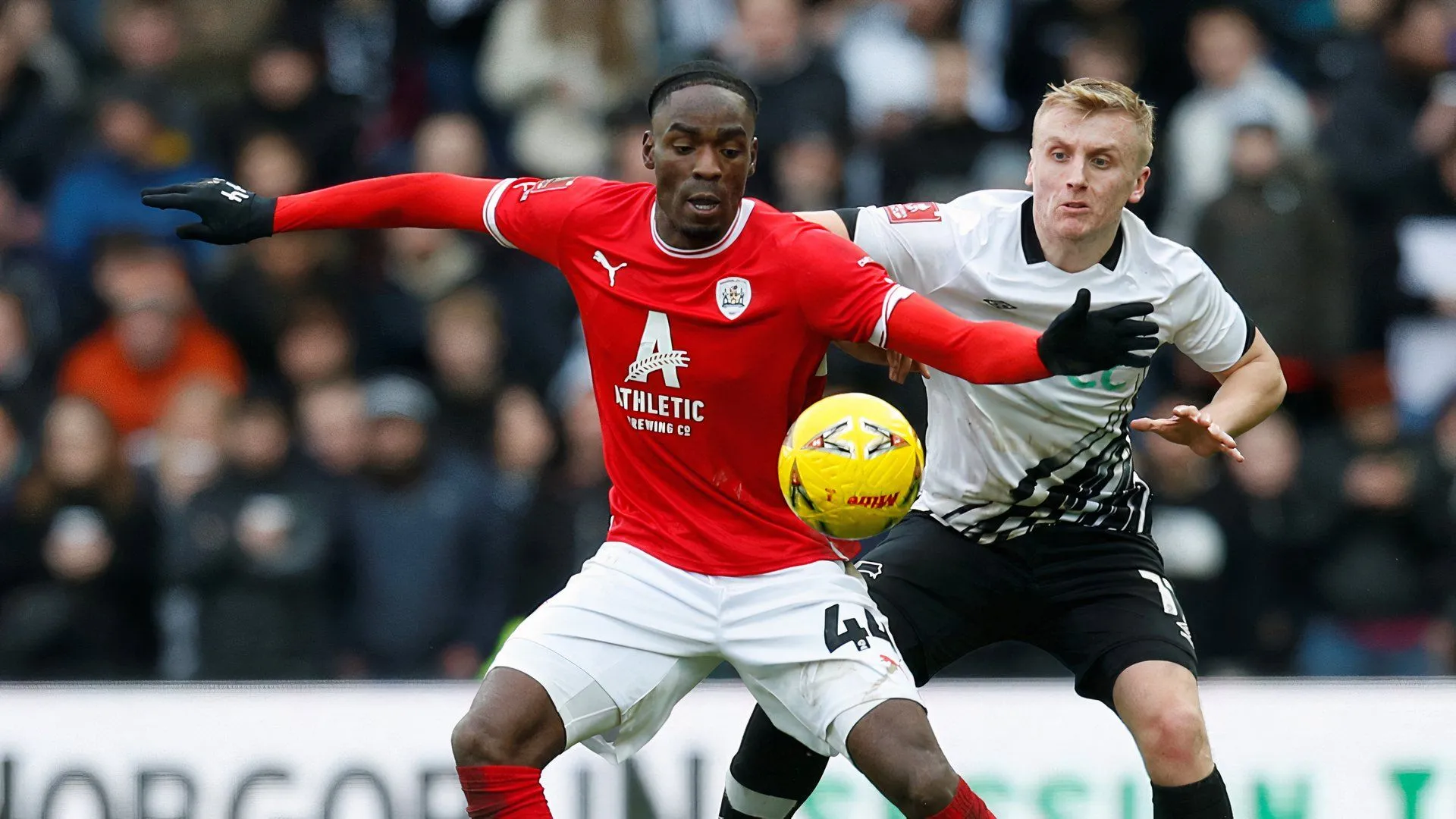 Devante Cole thi đấu nổi bật tại Barnsley trước khi đến West Brom