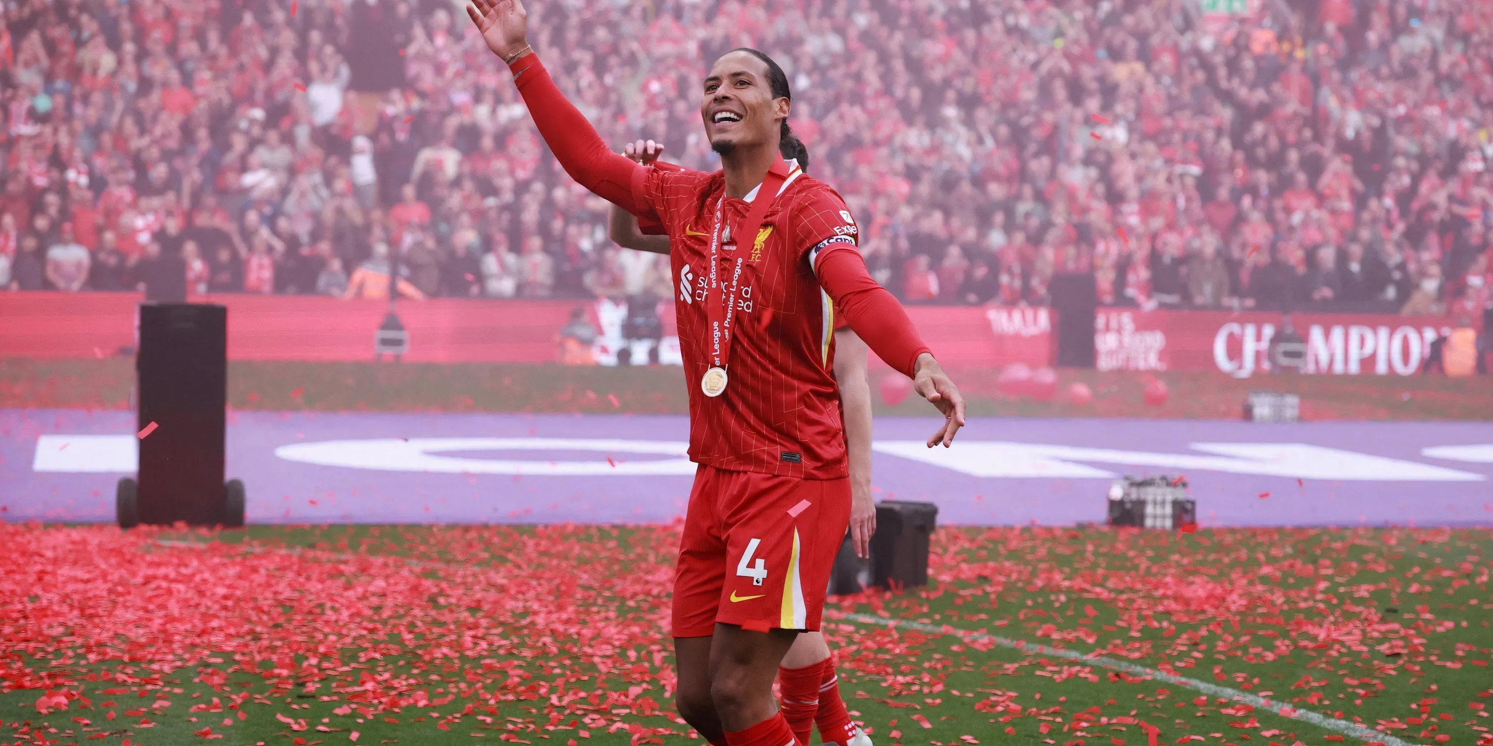 Đội trưởng Liverpool Virgil van Dijk, cầu thủ được ví von với Xavier Mbuyamba