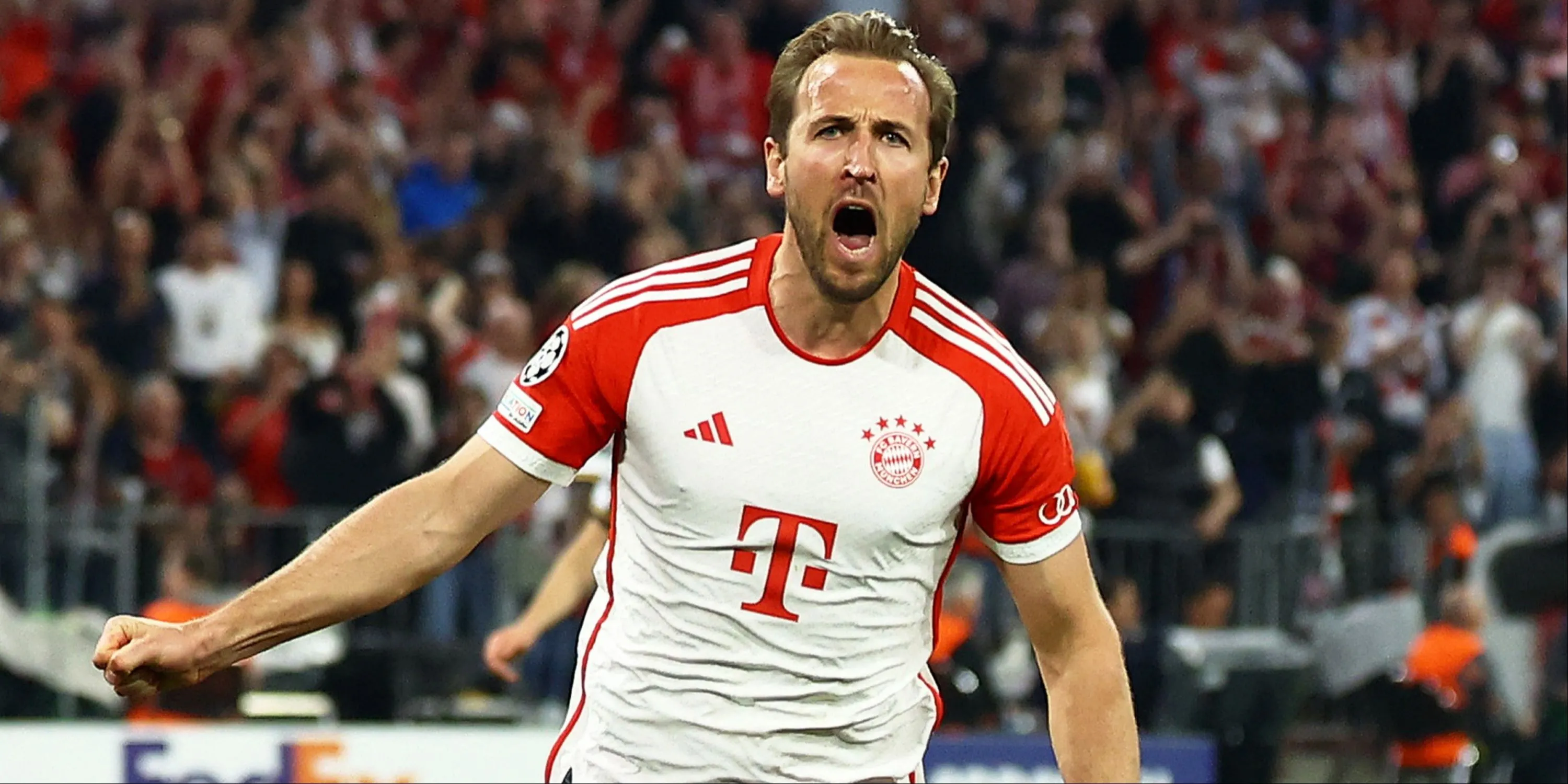 Harry Kane ăn mừng sau khi ghi bàn cho Bayern Munich, thể hiện sự lạnh lùng trên chấm 11m.