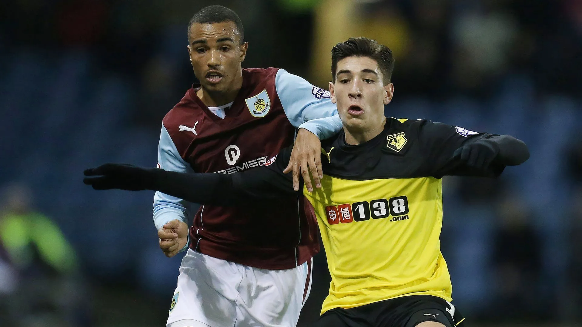 Hector Bellerin trẻ trung thi đấu cho Watford khi còn ở Championship trước khi nổi danh tại Arsenal