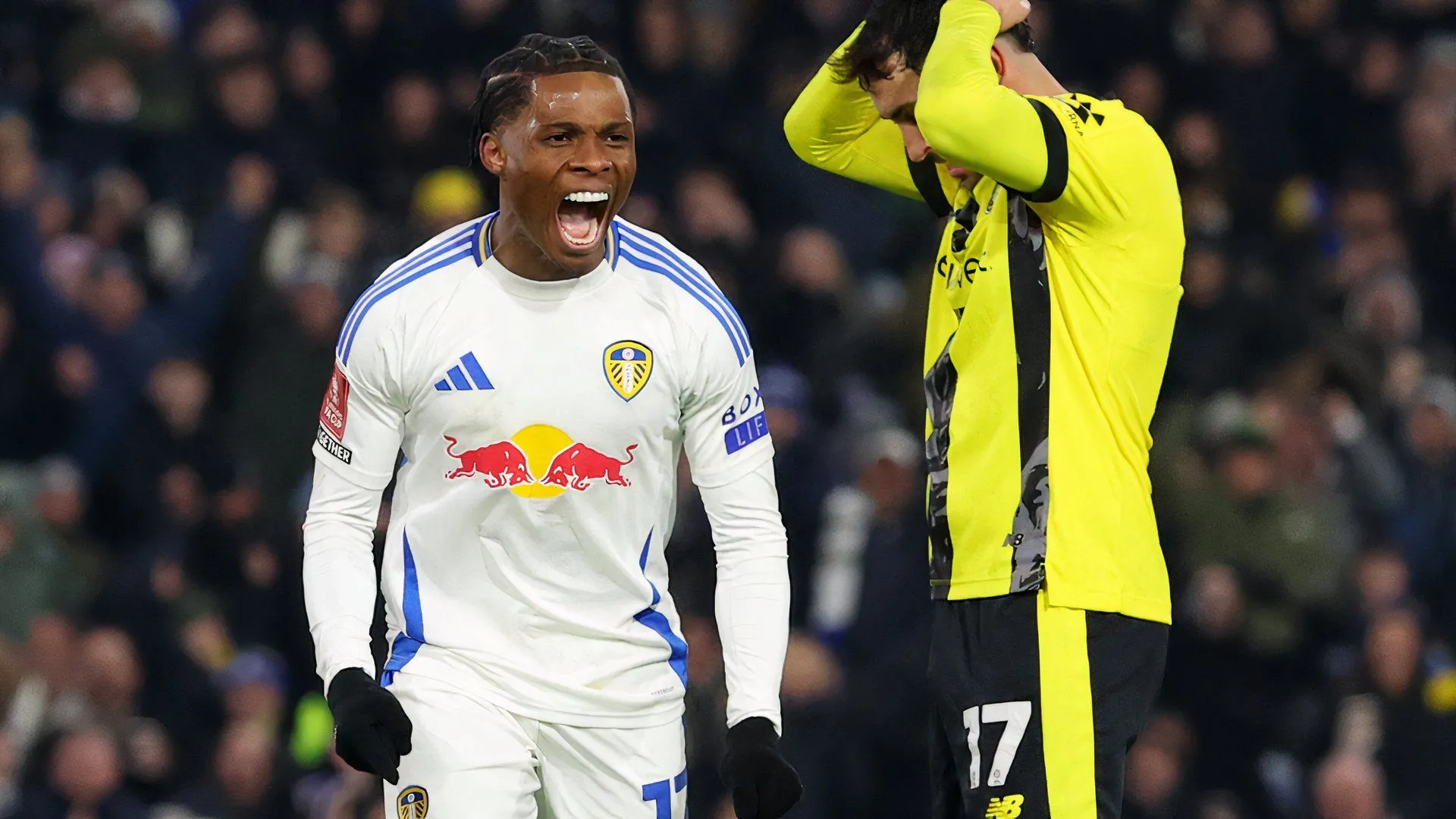 Largie Ramazani, mục tiêu chuyển nhượng tiềm năng của Southampton từ Leeds United