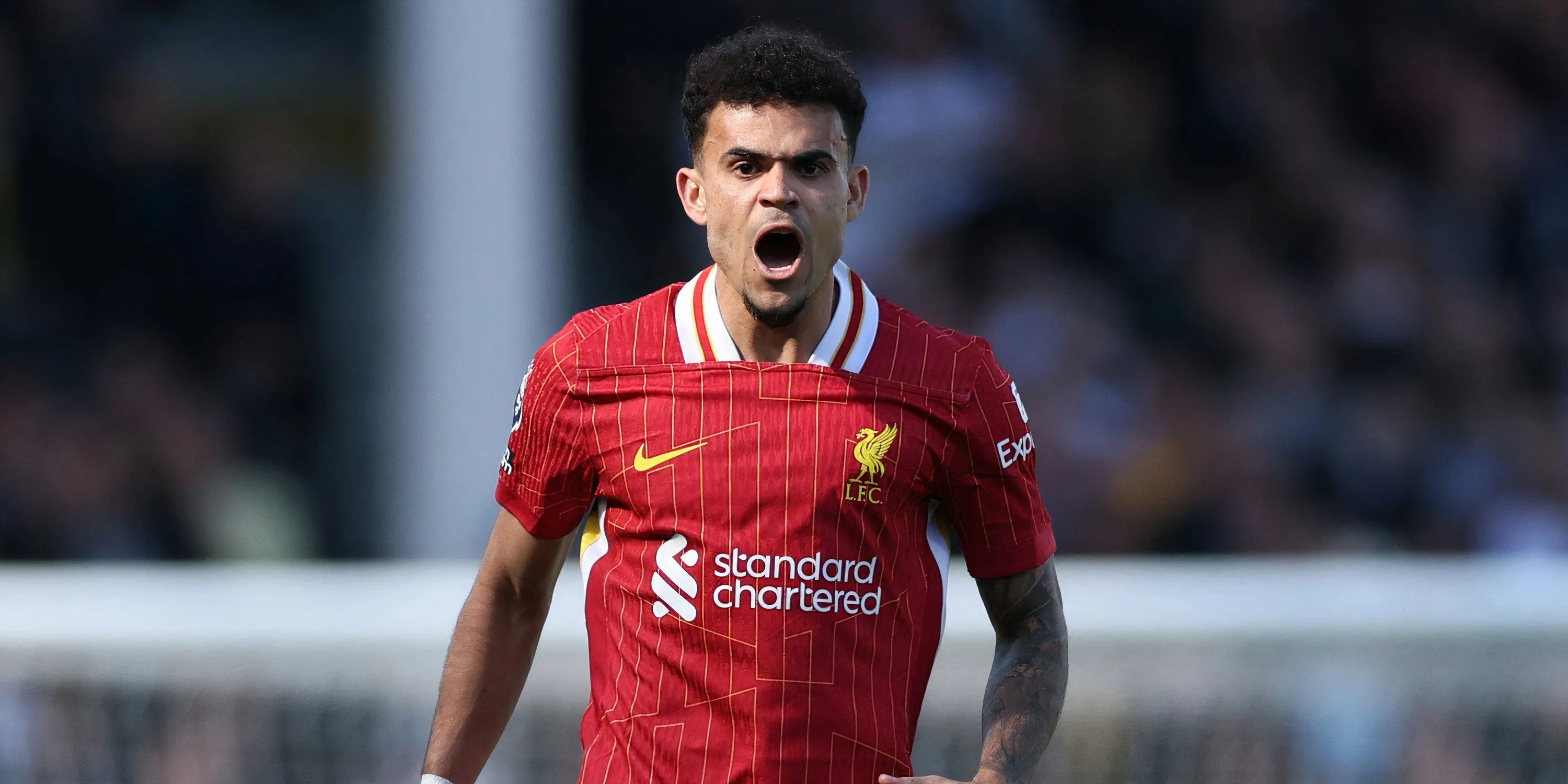 Luis Diaz trong màu áo Liverpool, cầu thủ thường xuyên phải thi đấu ở vị trí tiền đạo cắm