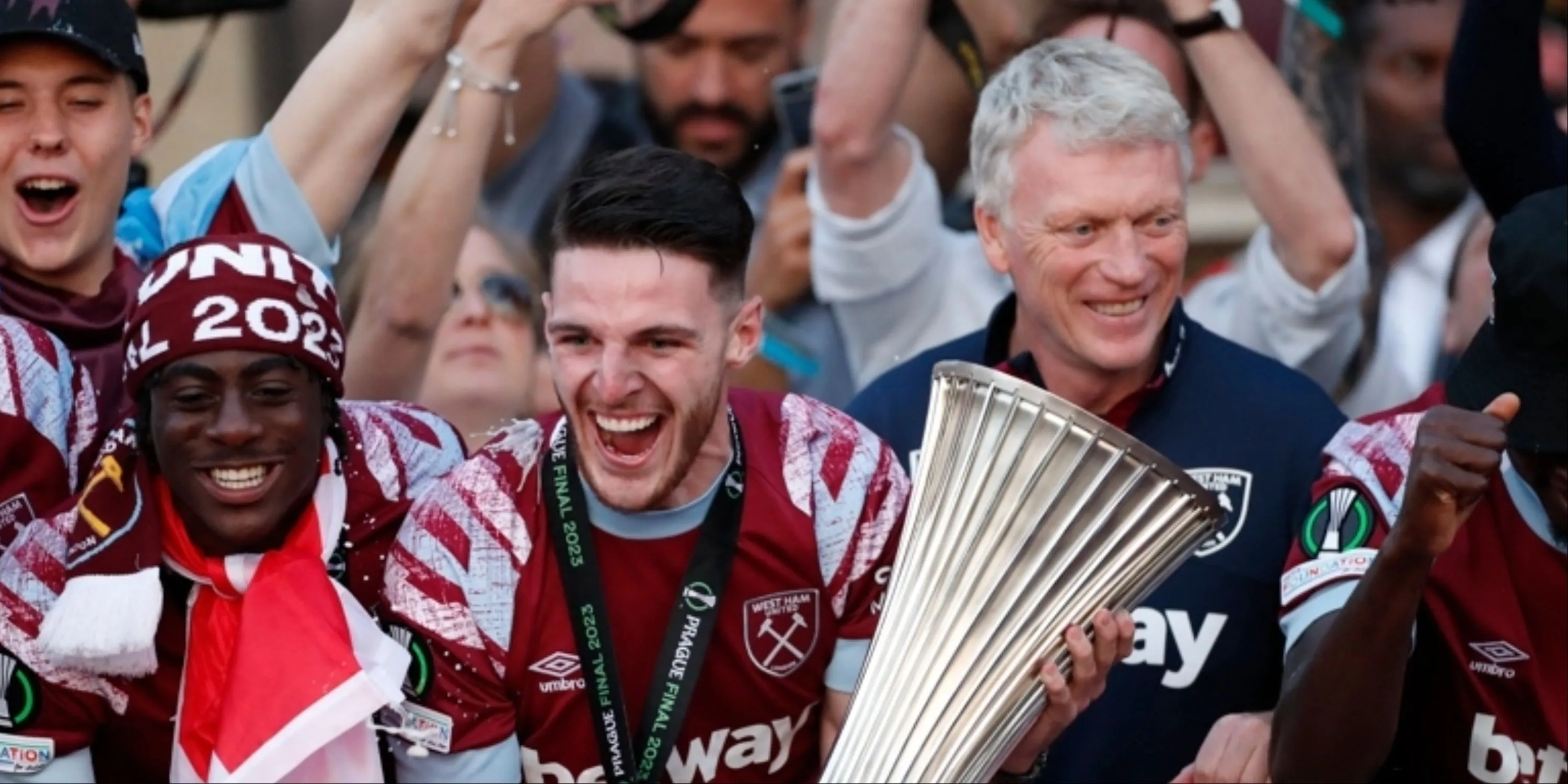 David Moyes và Declan Rice trong màu áo West Ham United, biểu tượng cho sự ra đi để lại khoảng trống lớn