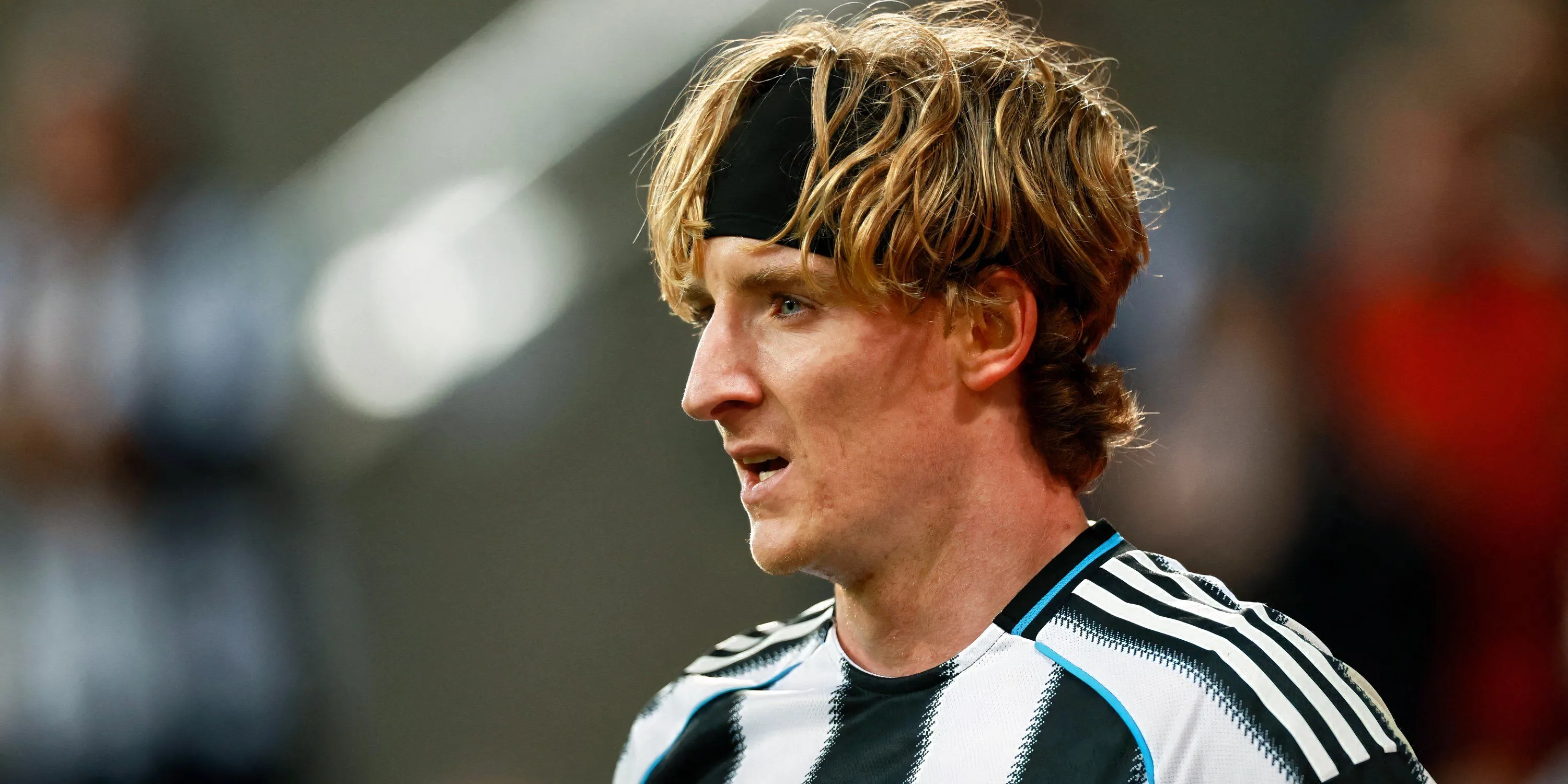 Anthony Gordon, tiền vệ tấn công của Newcastle, đang vật lộn trong giai đoạn này của mùa giải